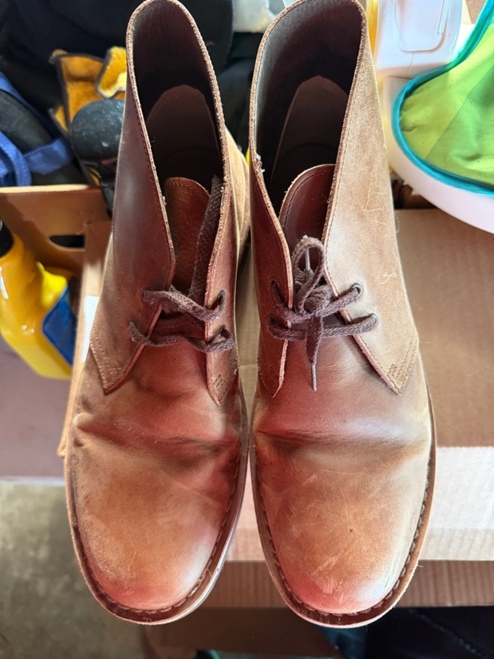 Clark’s Men's Brown Leather Chukka Boots - Classic Casual Style